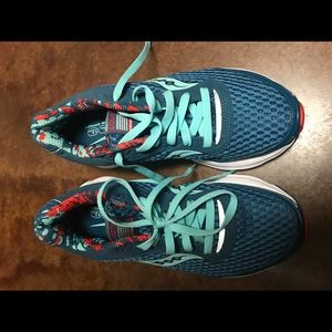 Saucony Tennis Shoes